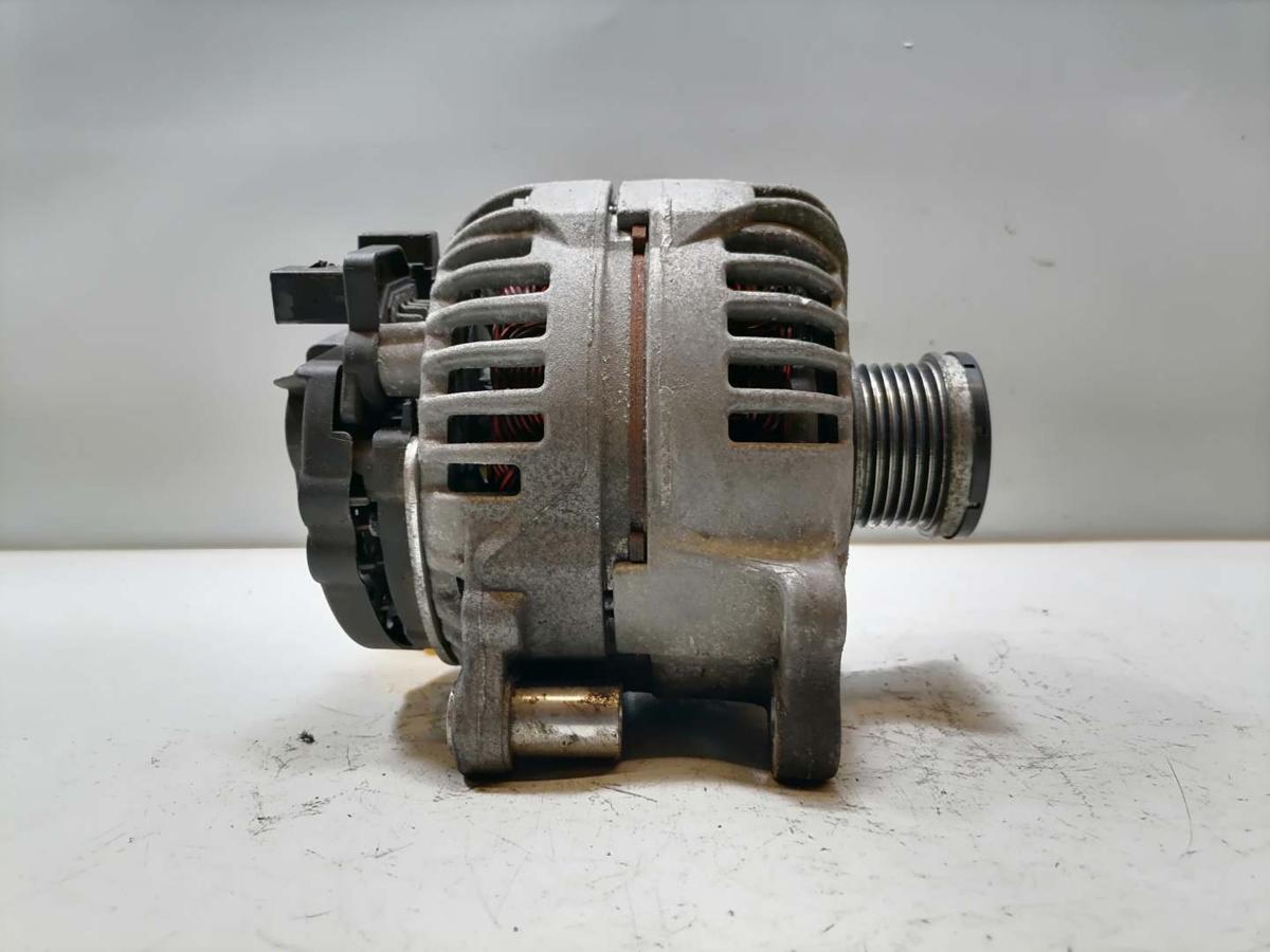 Audi A3 8P original Lichtmaschine Generator 1.4TFSI 92kw Bj.2012 Audi A3 8P original Lichtmaschine Generator 1.4TFSI 92kw Bj.2012